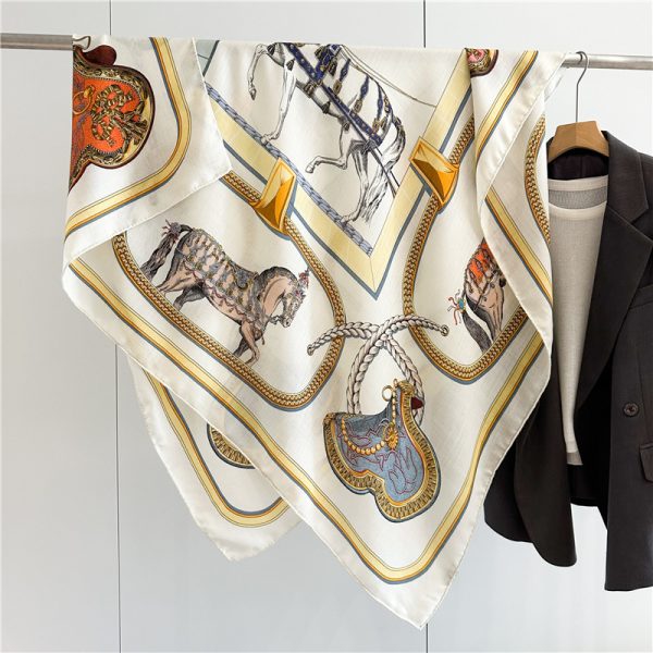 Classic Design Luxury Shawl in Silk Wool