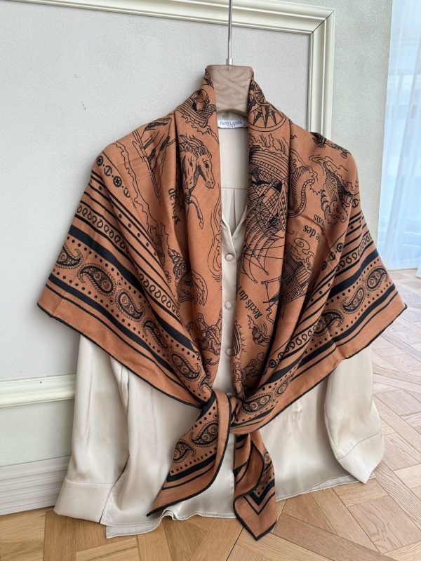 Print Silk Cashmere Shawl in 140x140cm